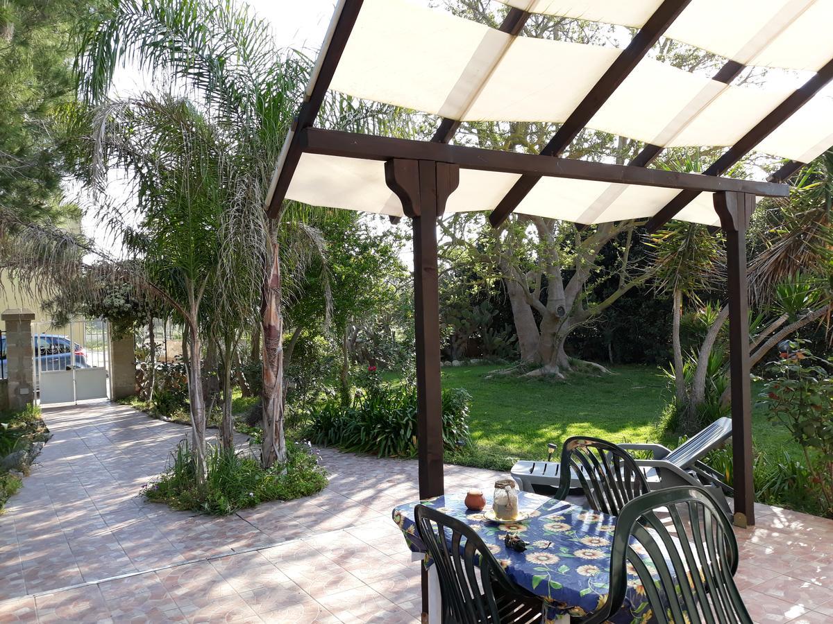 B&B La Gazza Ladra Carmiano  Extérieur photo