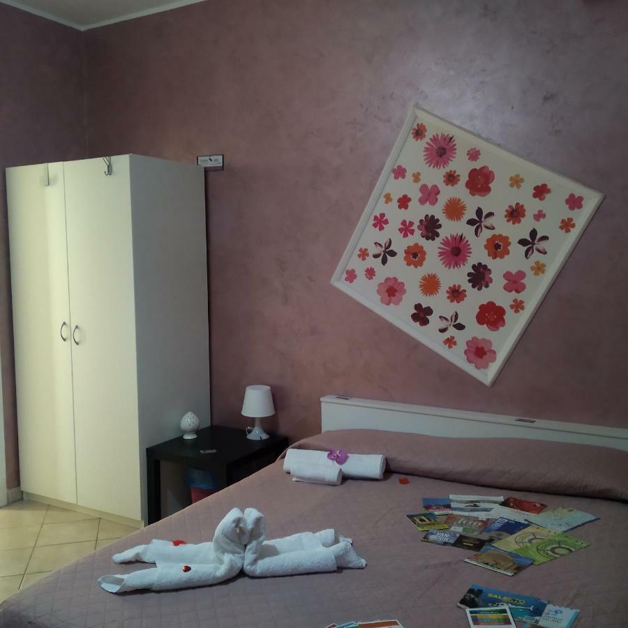B&B La Gazza Ladra Carmiano  Extérieur photo